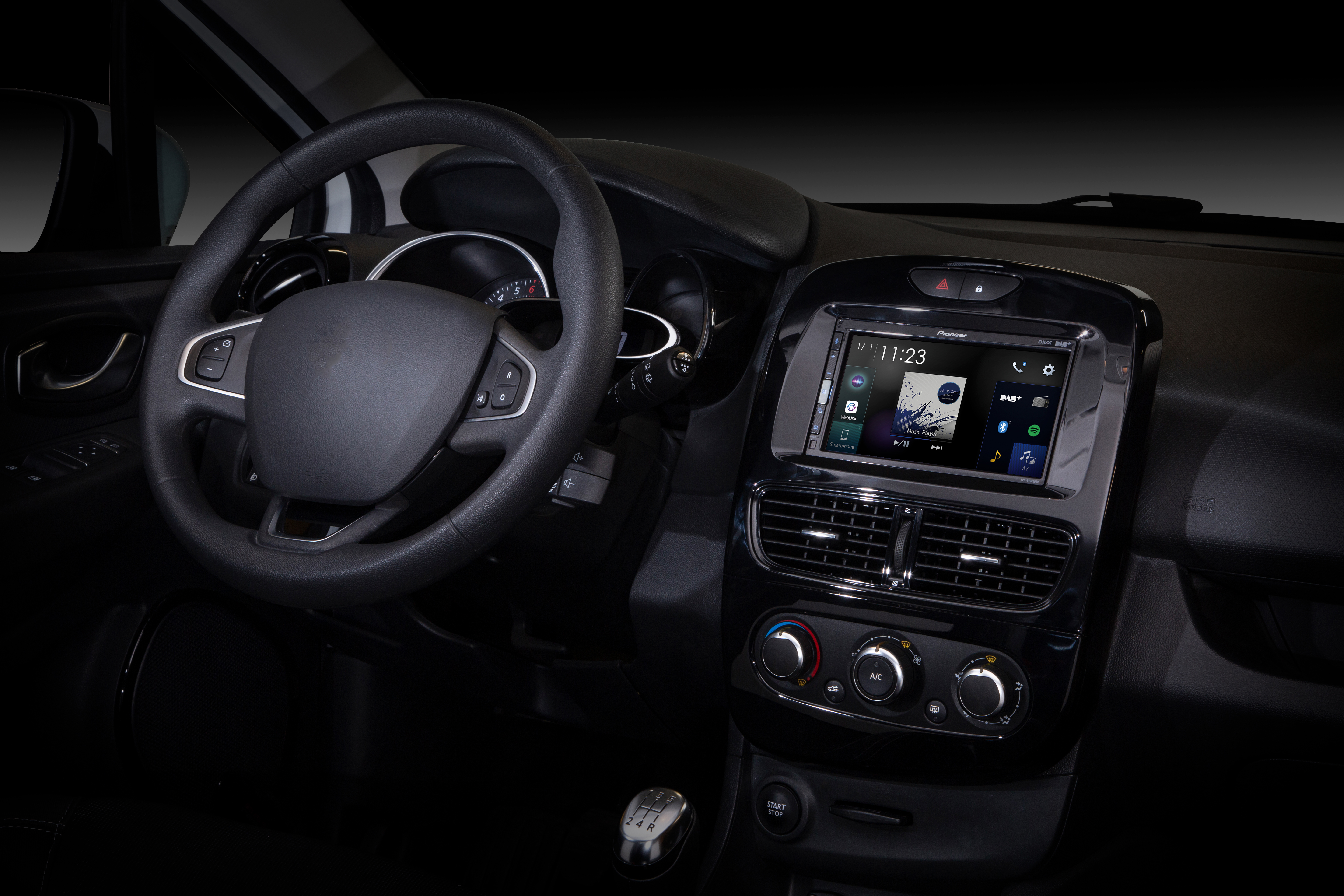Renault Clio 2012-2019 Apple CarPlay & Android Auto Integration